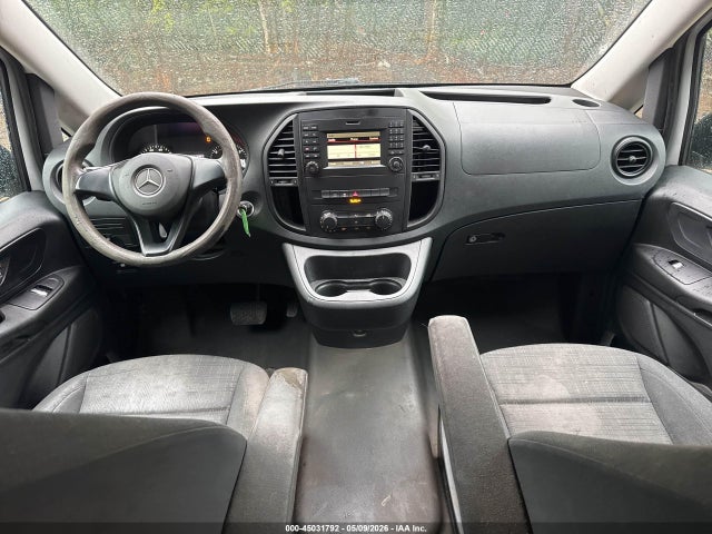 Mercedes-Benz Metris