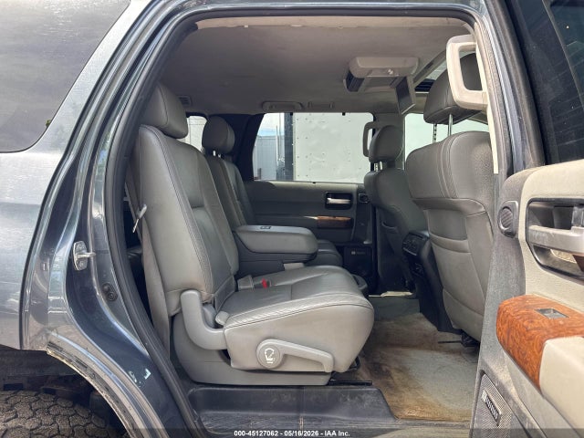 Toyota Sequoia Platinum 5.7l V8