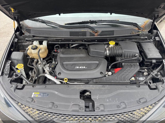 Chrysler Pacifica L