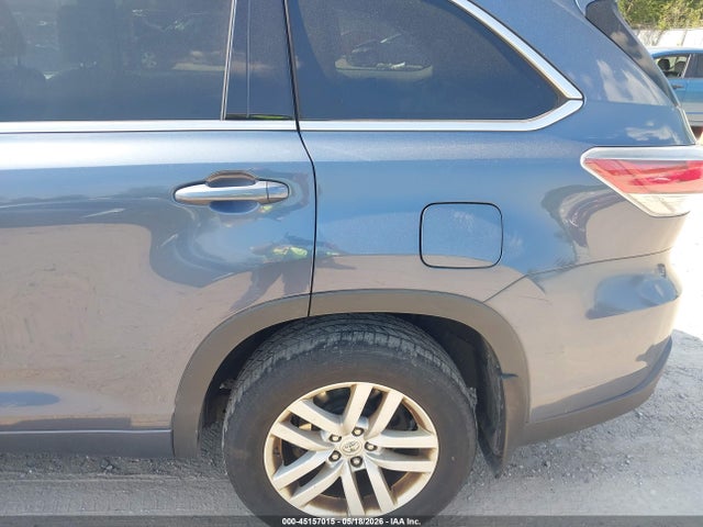 Toyota Highlander Le V6