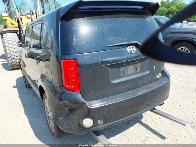 Scion xB