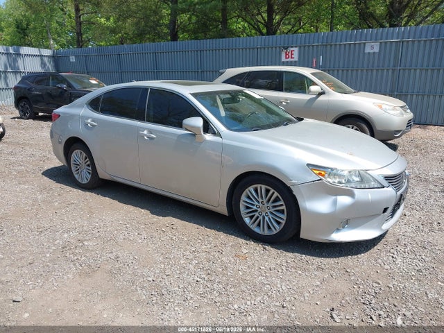 Salvage Lexus Es Image