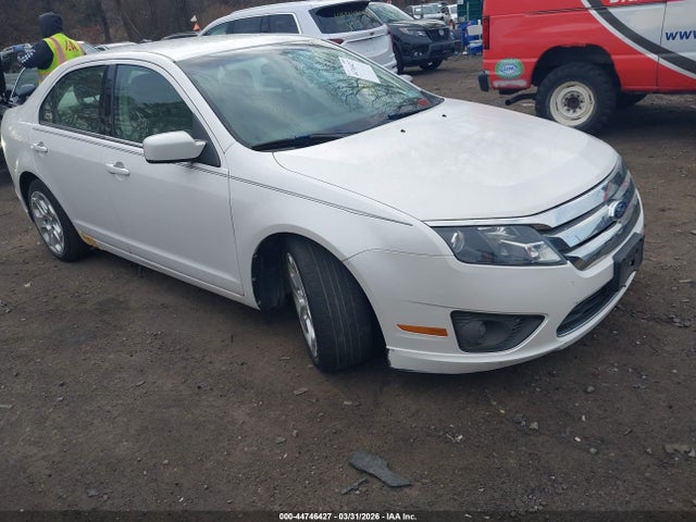 Salvage Ford Fusion Image