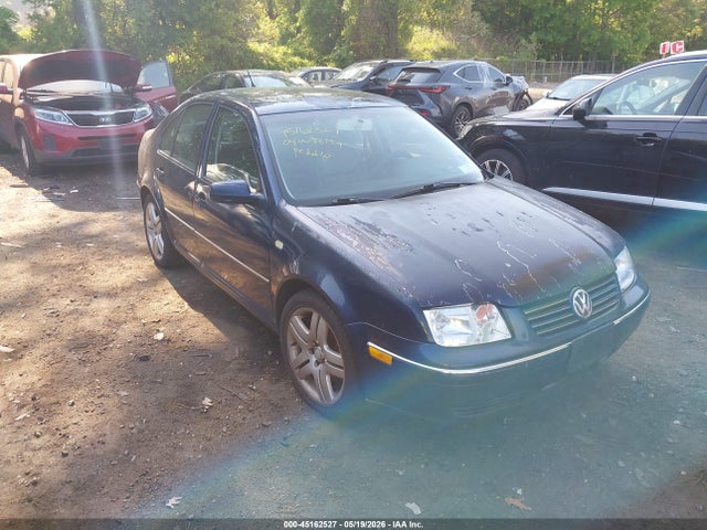 Salvage Volkswagen Jetta Image