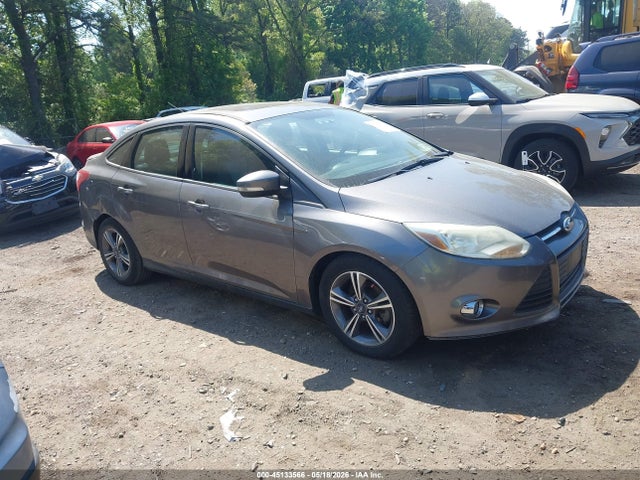 Salvage Ford Focus Image