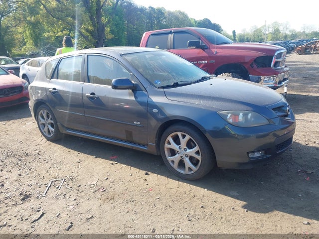 Salvage Mazda Mazda3 Image