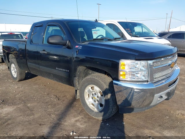 Salvage Chevrolet Silverado 1500 Image