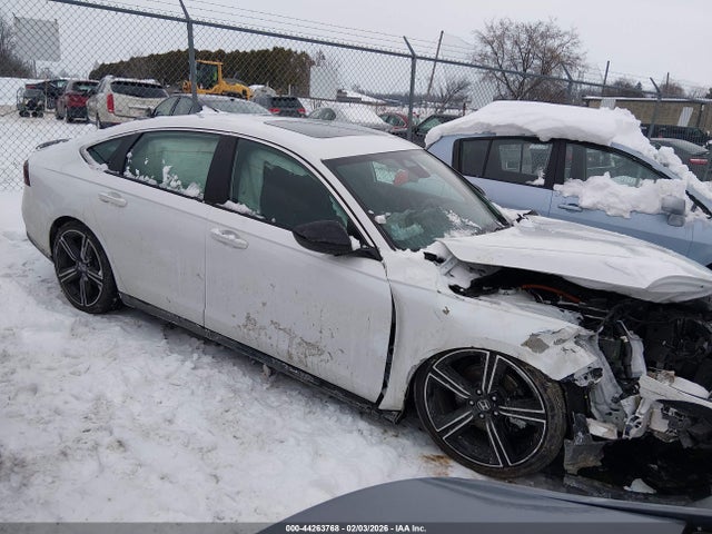 Salvage Honda Accord Image
