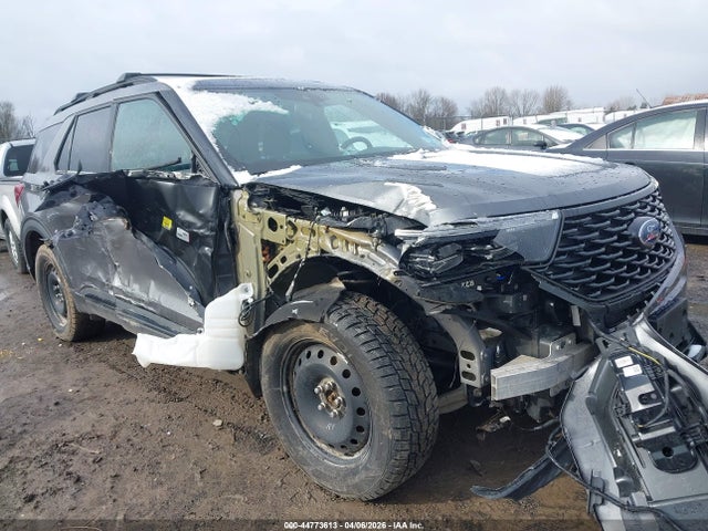 Salvage Ford Explorer Image