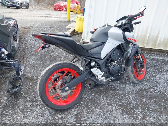 Yamaha Mt-03