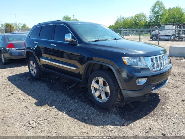 Salvage Jeep Grand Cherokee Image
