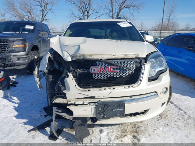 GMC Acadia Denali