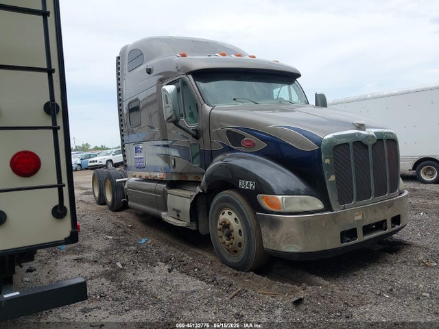 Salvage Peterbilt 387 Image