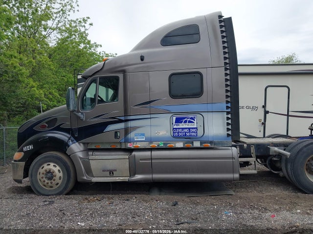 Peterbilt 387