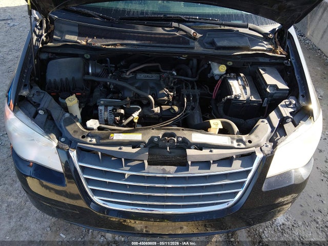 Chrysler Town & Country Touring