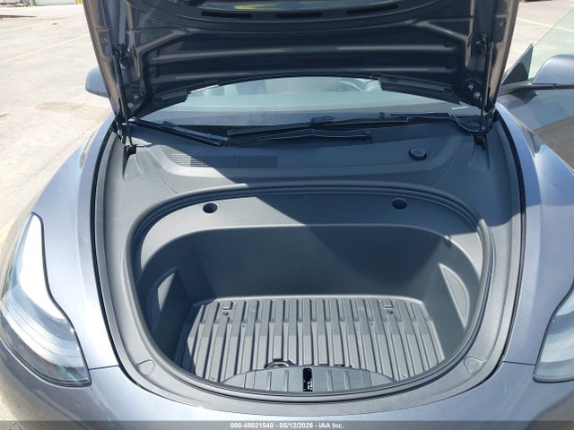 Tesla Model 3 Rear-wheel Drive