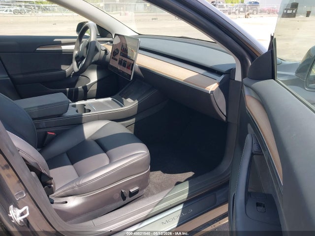 Tesla Model 3 Rear-wheel Drive