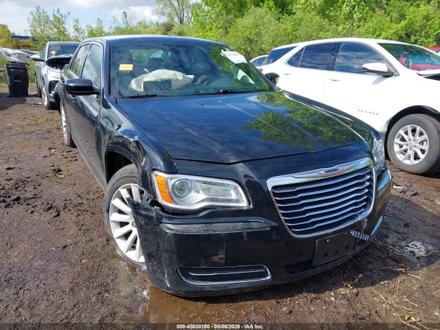 Salvage Chrysler 300 Image