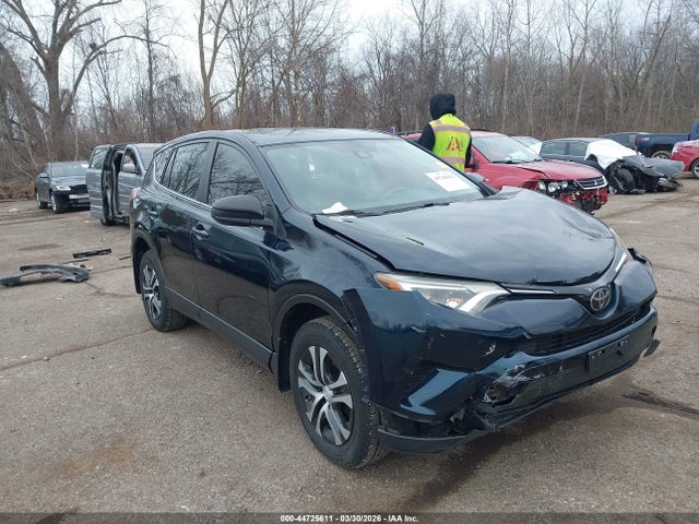 Salvage Toyota RAV4 Image