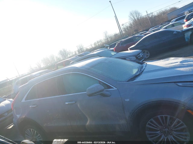 Cadillac XT4 Awd Premium Luxury