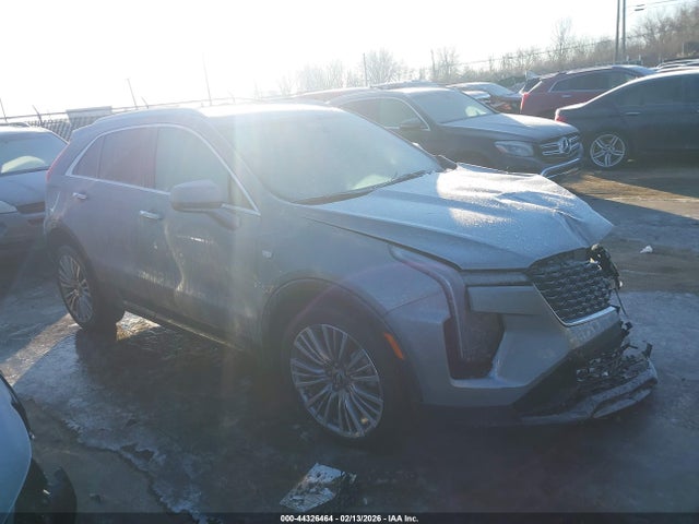Salvage Cadillac XT4 Image