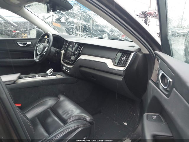 Volvo XC60 B5 Inscription
