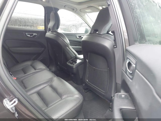 Volvo XC60 B5 Inscription
