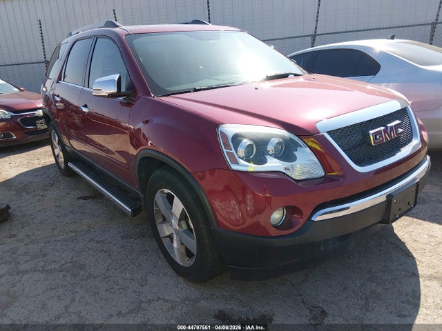 Salvage GMC Acadia Image