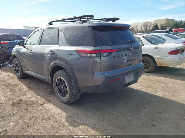 Nissan Pathfinder Rock Creek 4wd