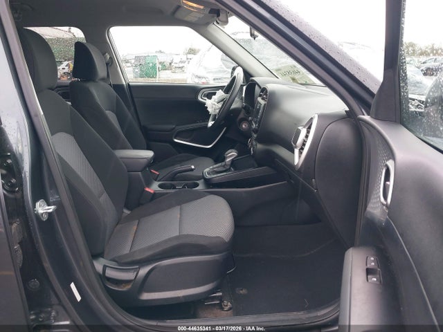 Kia Soul Lx
