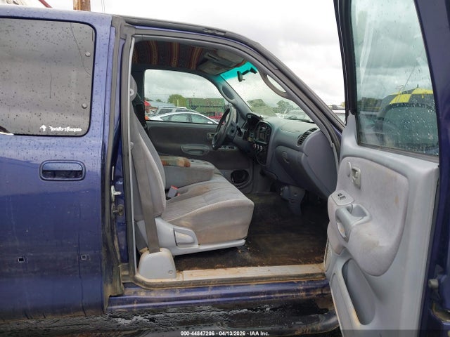 Toyota Tundra Sr5 V8
