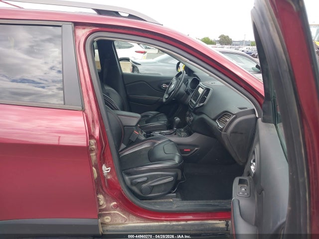 Jeep Cherokee Trailhawk 4x4