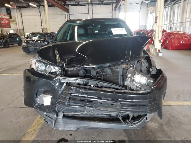 Toyota Highlander Se