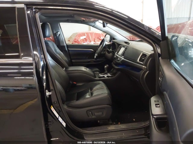 Toyota Highlander Se