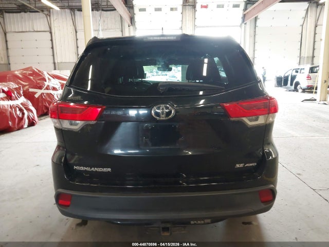Toyota Highlander Se