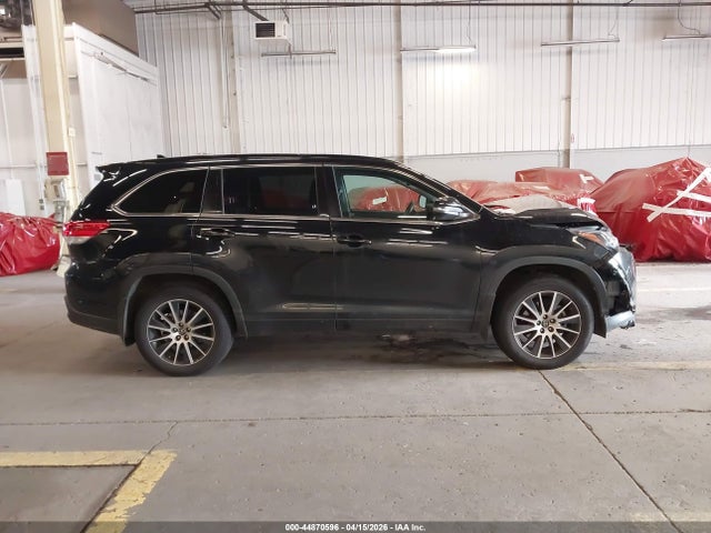 Toyota Highlander Se