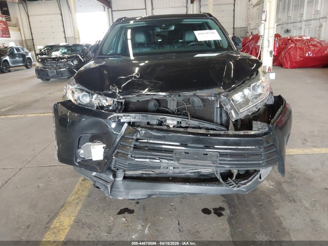 Toyota Highlander Se