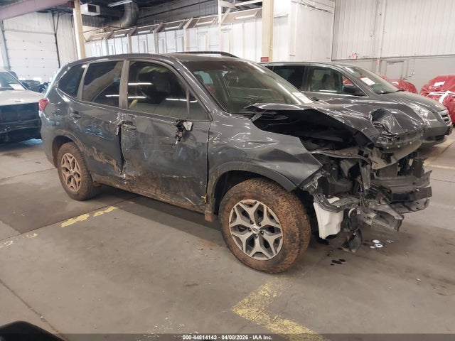 Salvage Subaru Forester Image