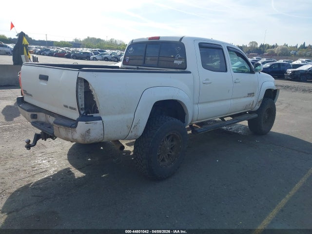Toyota Tacoma Base V6