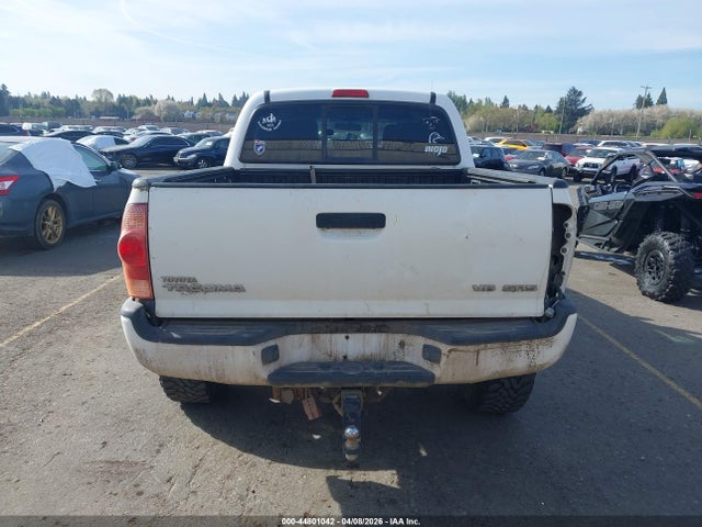 Toyota Tacoma Base V6