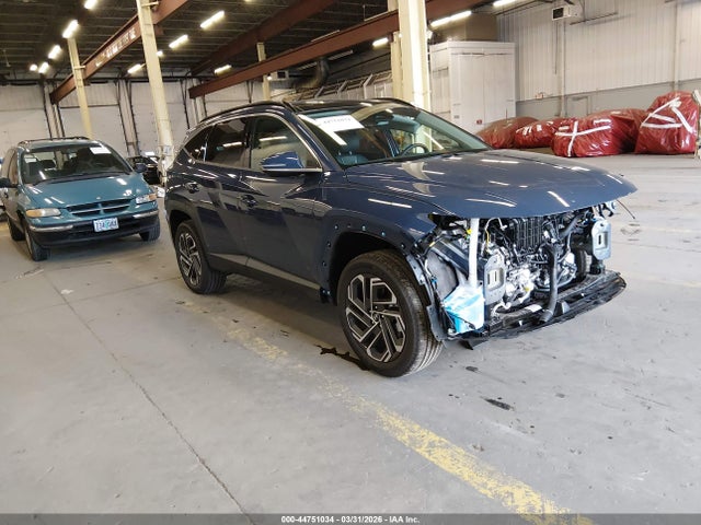 Salvage Hyundai TUCSON Image