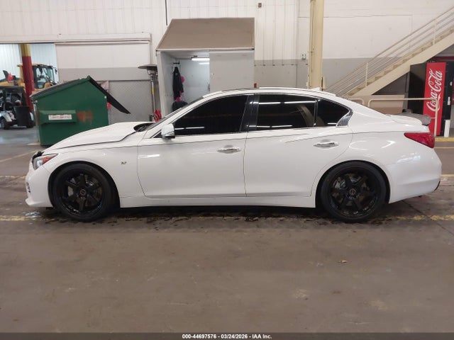 INFINITI Q50 Sport