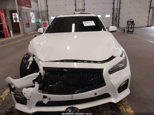 INFINITI Q50 Sport