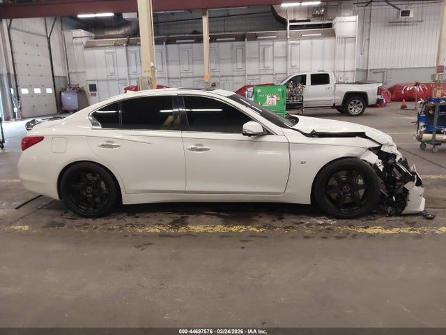 INFINITI Q50 Sport