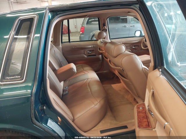 Lincoln Towncar