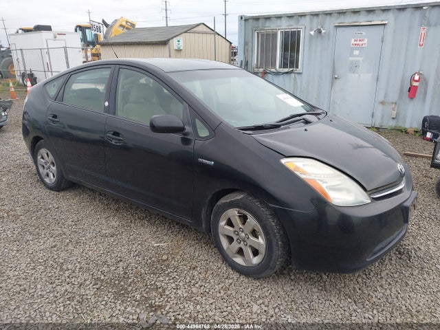 Salvage Toyota Prius Image