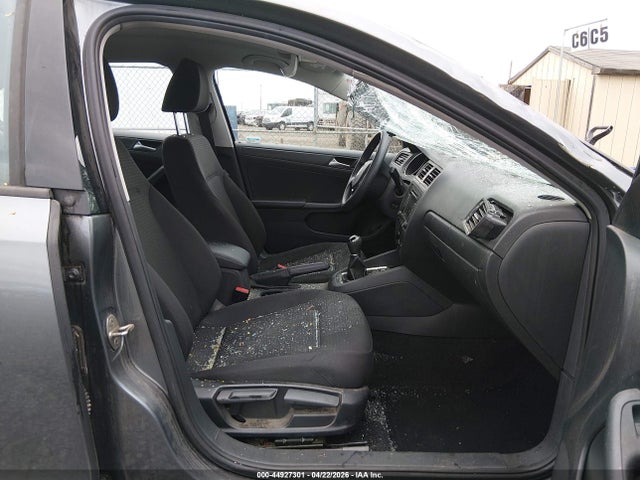 Volkswagen Jetta 2.0l S