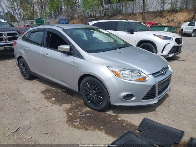 Salvage Ford Focus Image