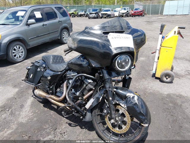 Salvage Harley-Davidson Flhxs Image