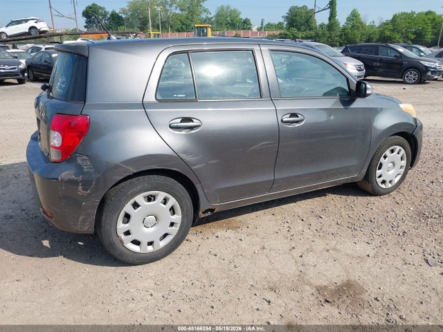 Scion xD